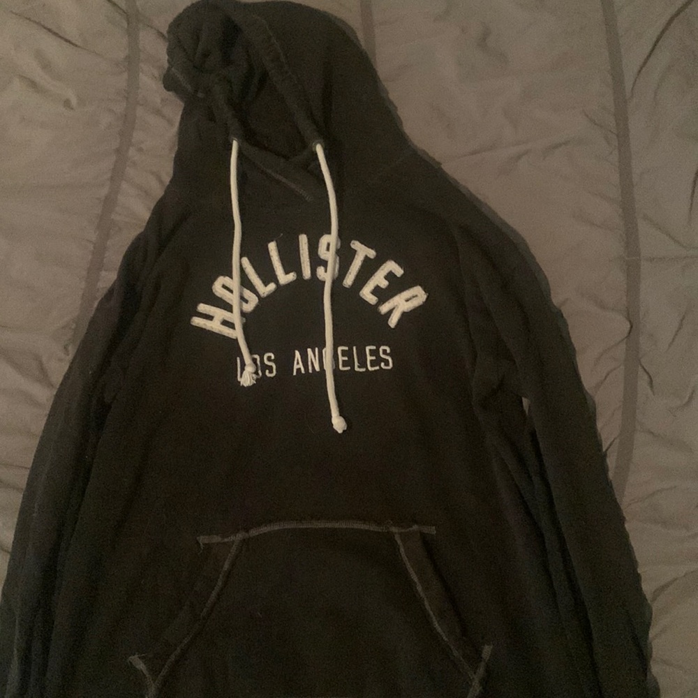 Black Hollister hoodie 🖤